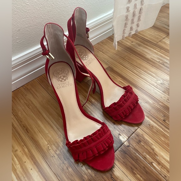 Vince Camuto Red Heels - Picture 7 of 7